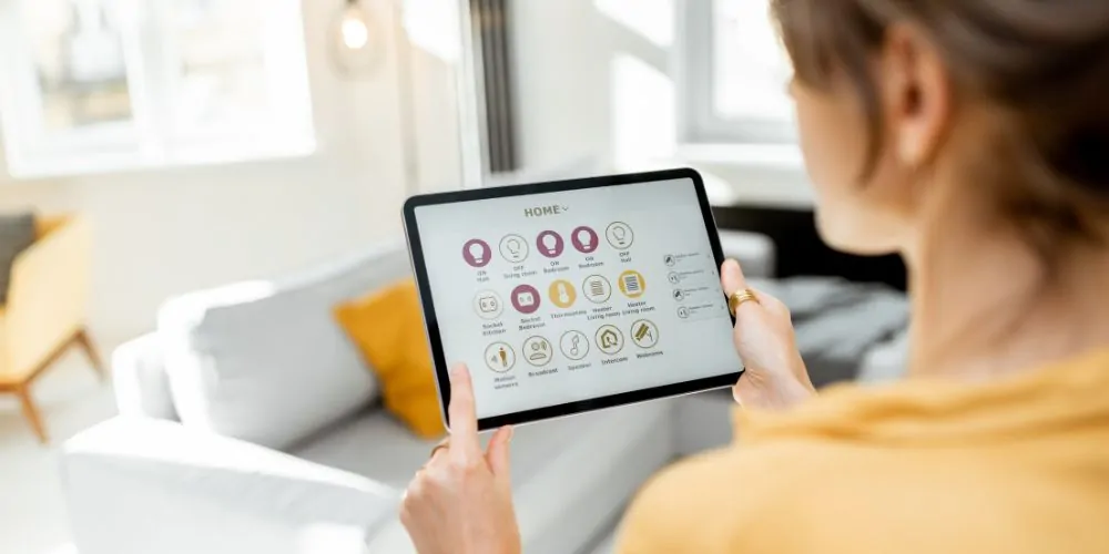 5 Smart Home Gadgets to Help You Save on Monthly Bills