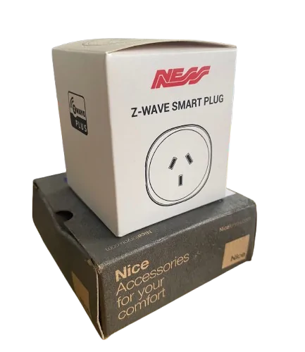 Z-Wave Plug-In Smart Switch